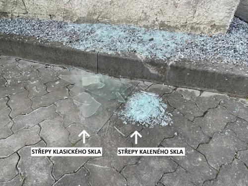 skleník VITAVIA ZEUS COMFORT 10000 sklo 3 mm + PC 10 mm černý