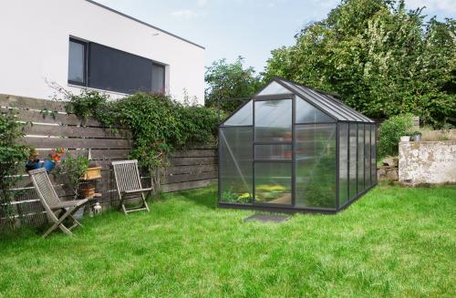 szklarnia VITAVIA VENUS 6200 PC 4 mm czarna
